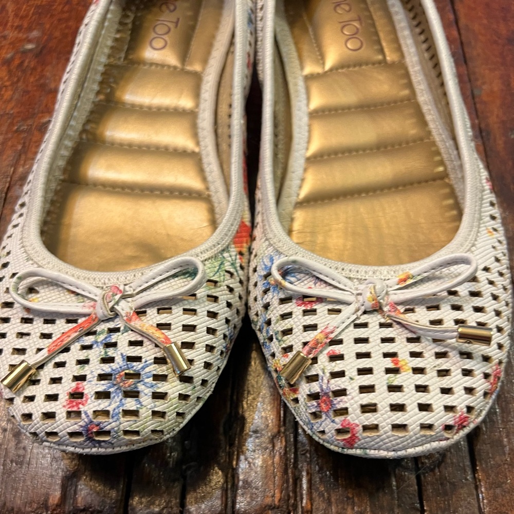 White with colorful flower print me too flats